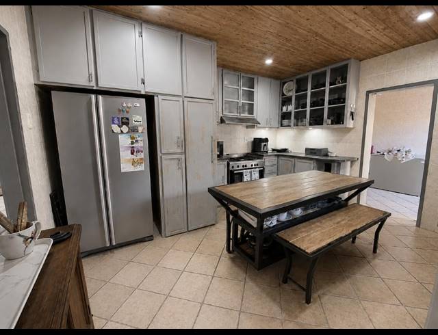 3 BEDROOM HOUSE FOR SALE IN THREE RIVERS